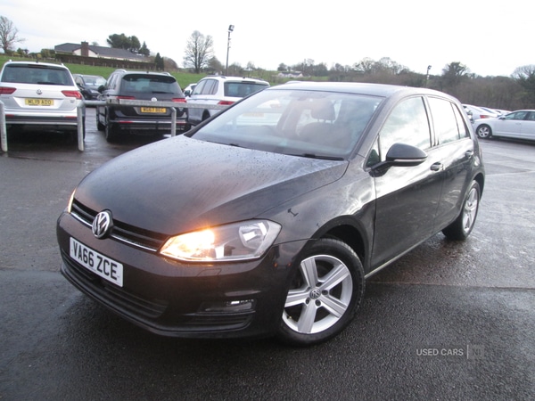 Used Volkswagen Golf 2017 for sale - 77280419: Photo 2