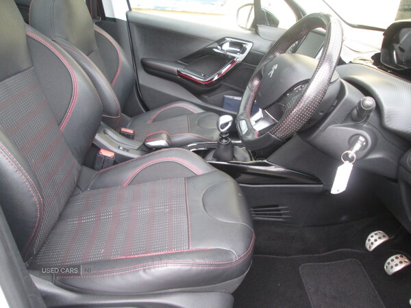 Used Peugeot 2008 2017 for sale - 75154990: Photo 14