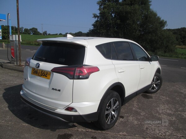 Used Toyota RAV4 2017 for sale - 75601876: Photo 4