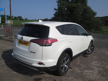 Used Toyota RAV4 2017 for sale - 75601876: Photo