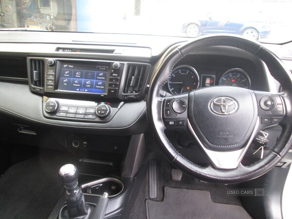 Used Toyota RAV4 2017 for sale - 75601876: Photo 9