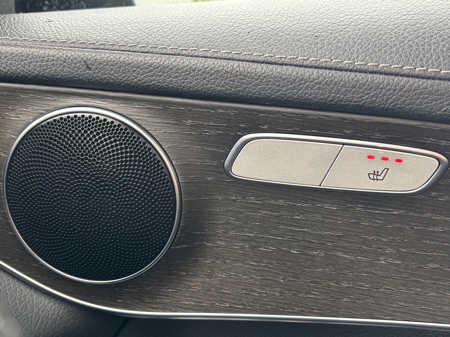 Used Mercedes-Benz GLC 2019 for sale - 75804560: Photo 17