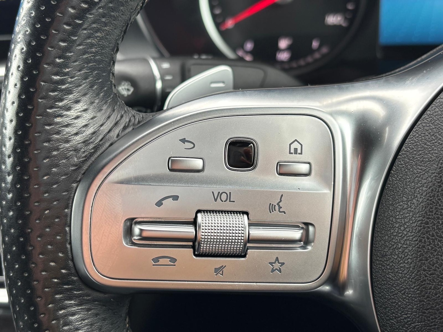 Used Mercedes-Benz GLC 2019 for sale - 75804560: Photo 27