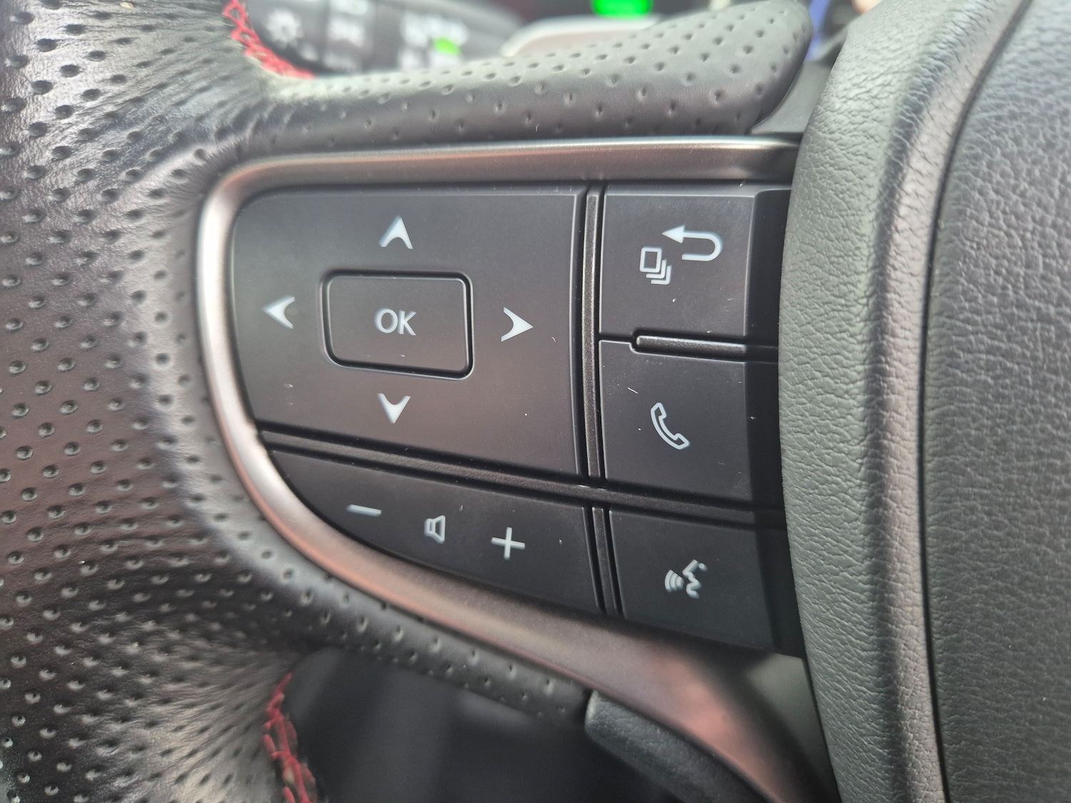 Used Lexus UX 2019 for sale - 76230745: Photo 35