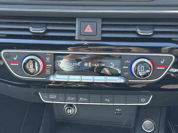 Used Audi A4 2019 for sale - 75538660: Photo 33