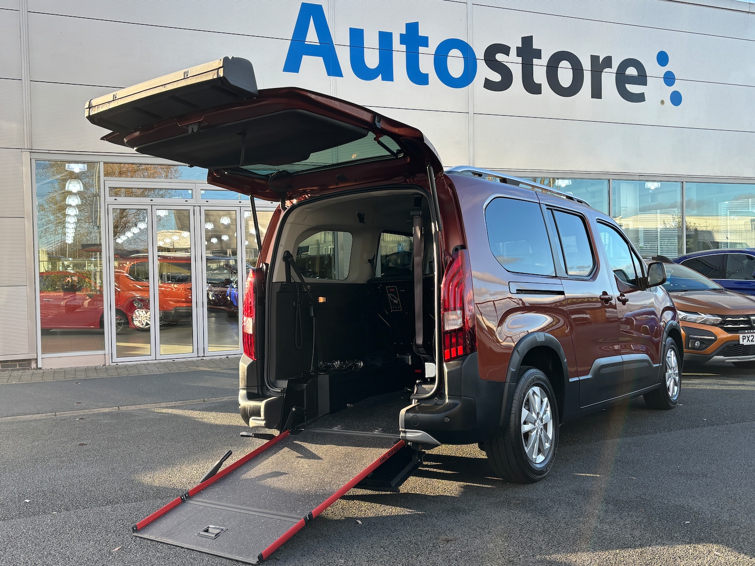 Used Peugeot Rifter 2021 for sale - 76421527: Photo 2