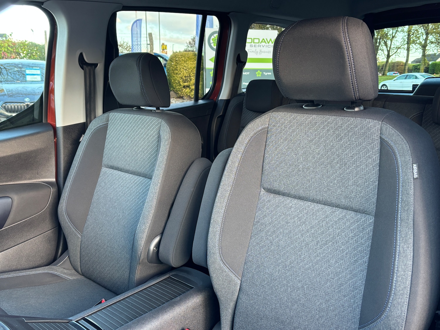 Used Peugeot Rifter 2021 for sale - 76421527: Photo 23