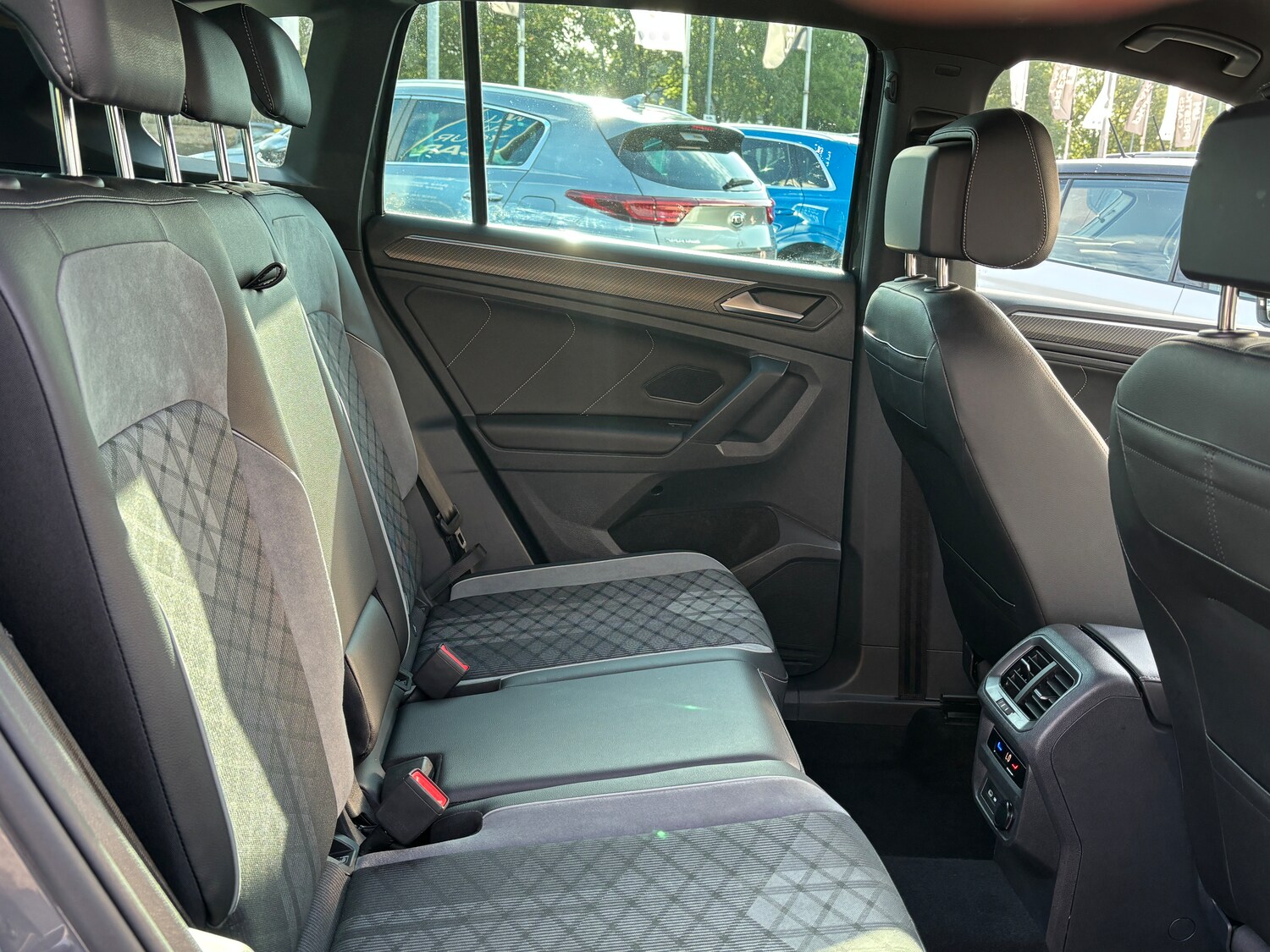 Used Volkswagen Tiguan 2023 for sale - 76040798: Photo 17