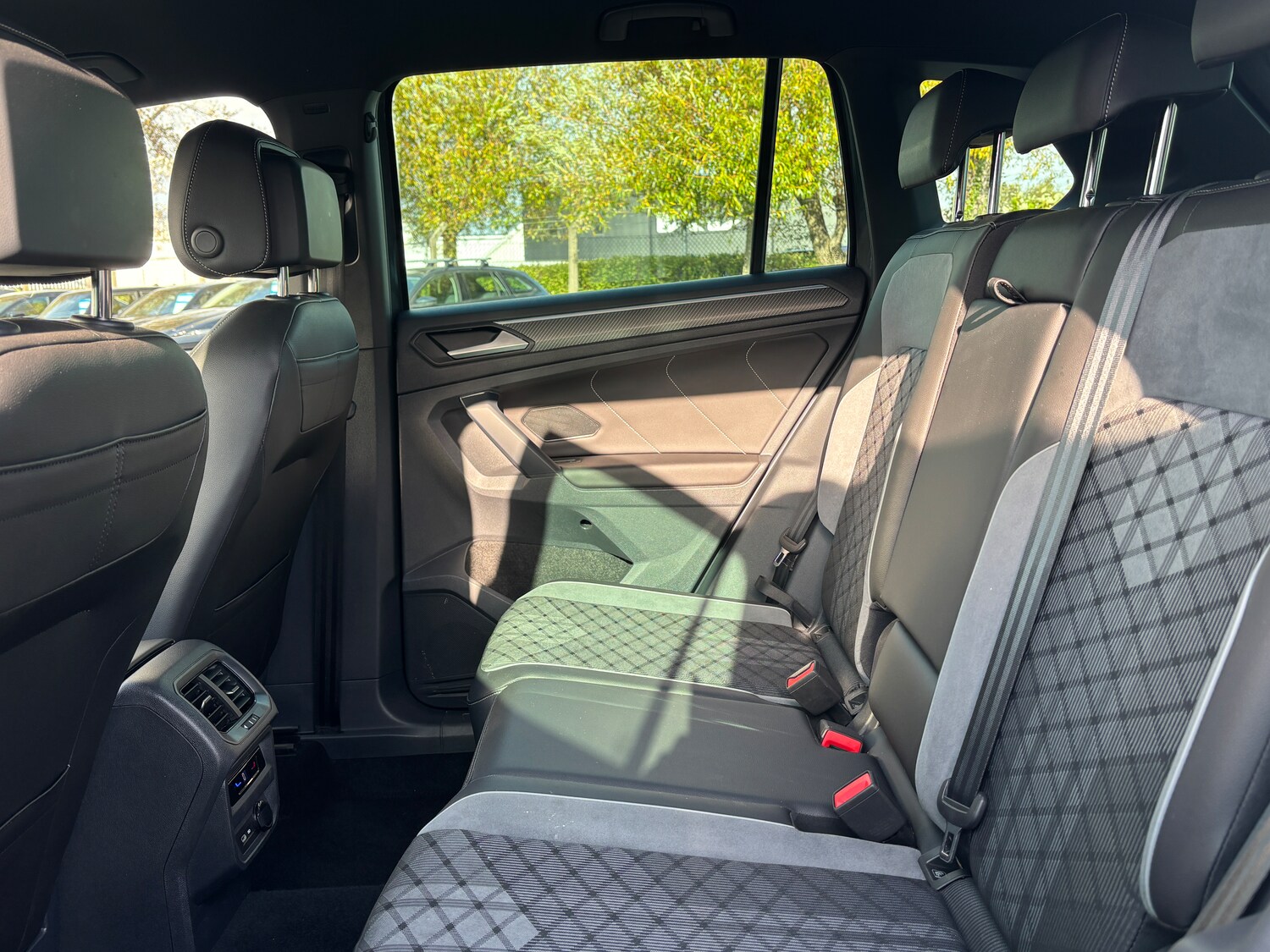 Used Volkswagen Tiguan 2023 for sale - 76040798: Photo 22