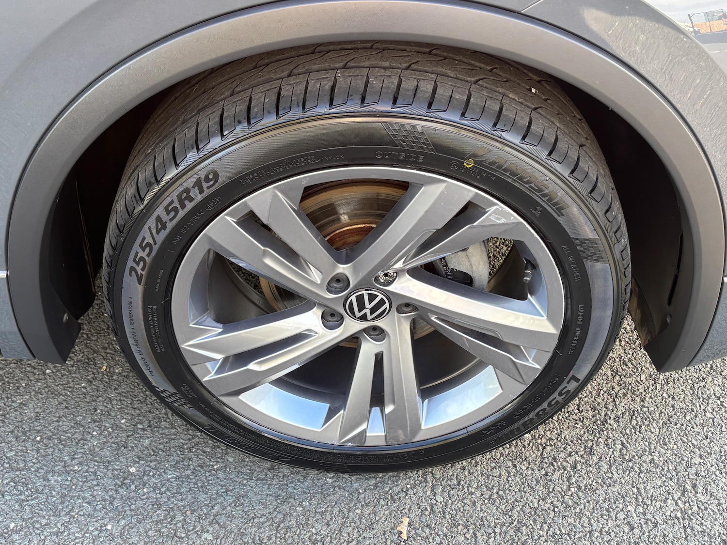 Used Volkswagen Tiguan 2023 for sale - 76040798: Photo 9