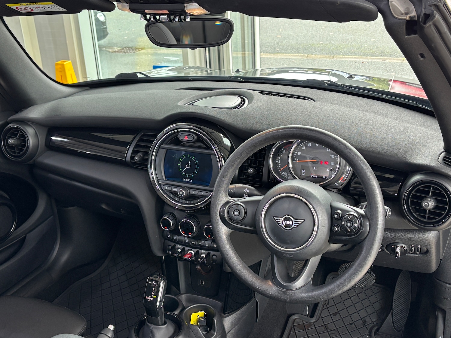 Used MINI Convertible 2020 for sale - 76128324: Photo 13