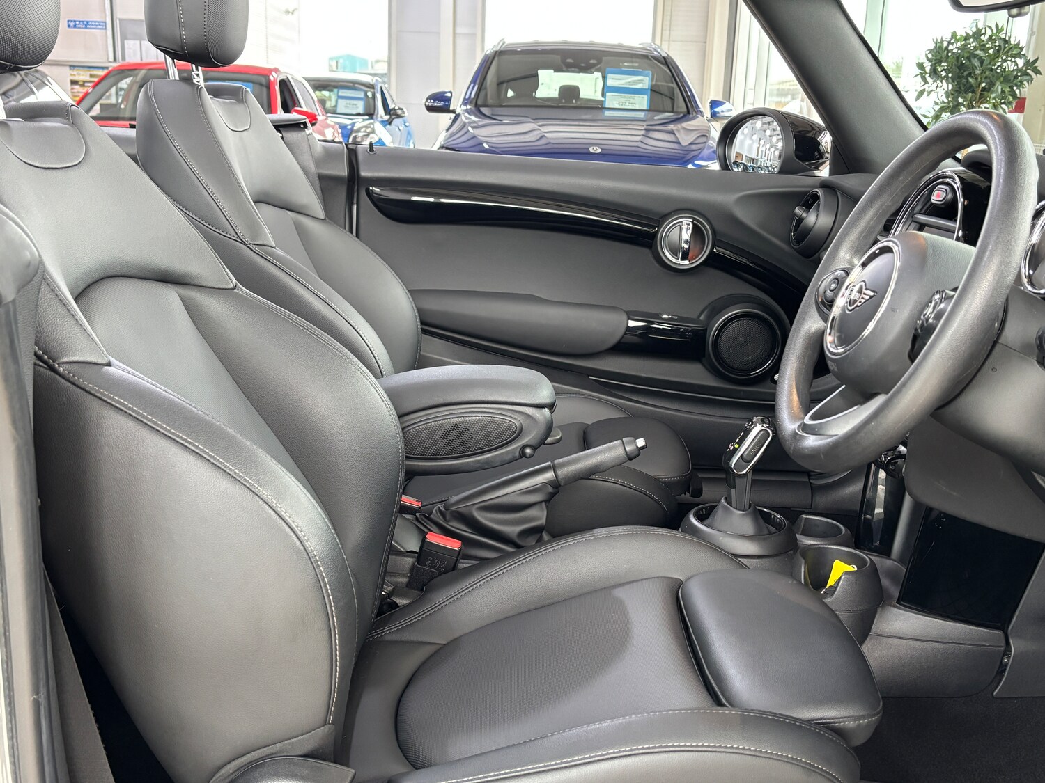 Used MINI Convertible 2020 for sale - 76128324: Photo 14