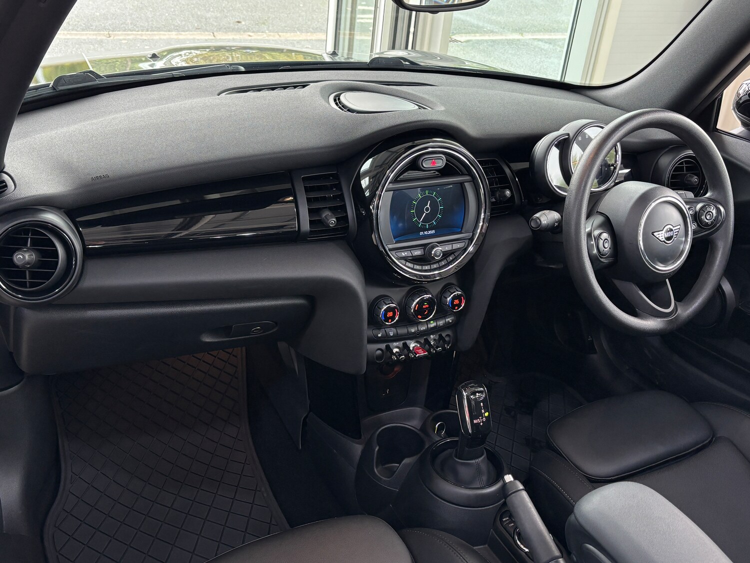 Used MINI Convertible 2020 for sale - 76128324: Photo 17