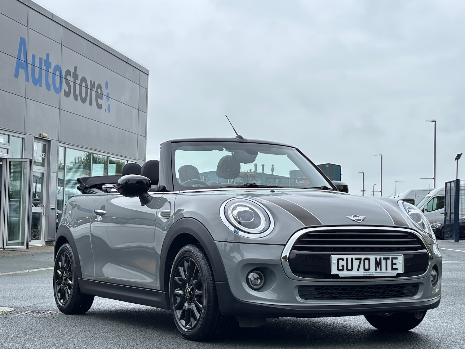 Used MINI Convertible 2020 for sale - 76128324: Photo 3