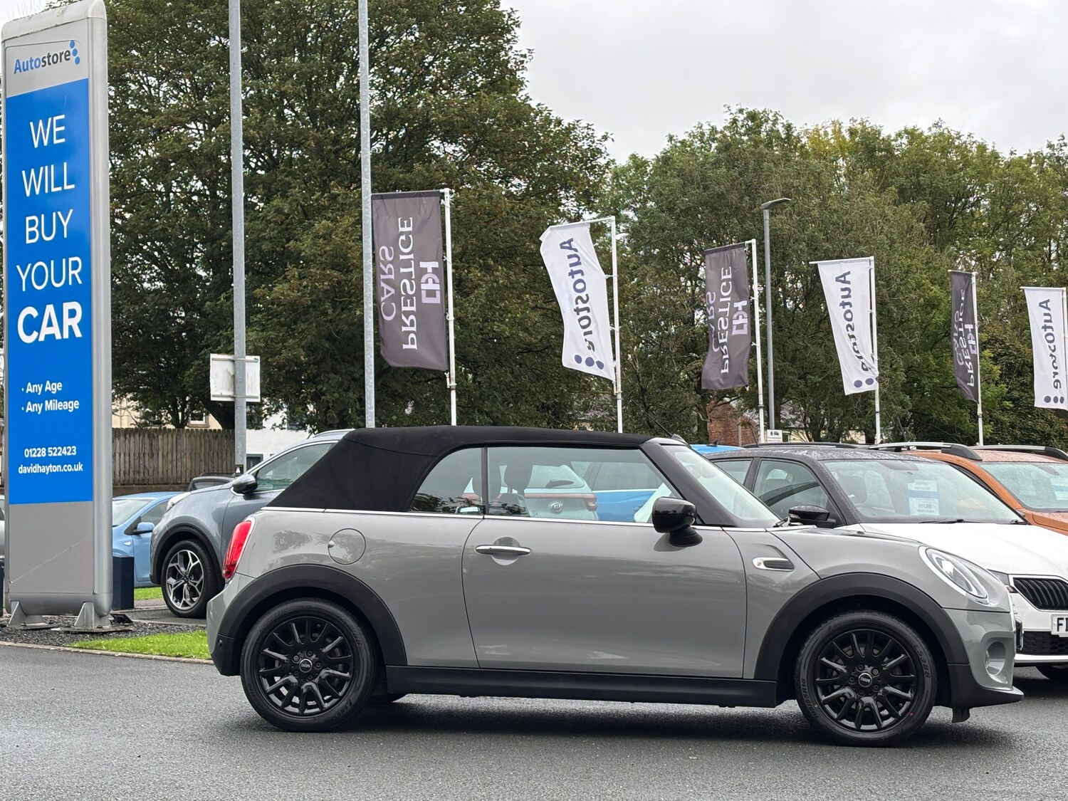 Used MINI Convertible 2020 for sale - 76128324: Photo 4