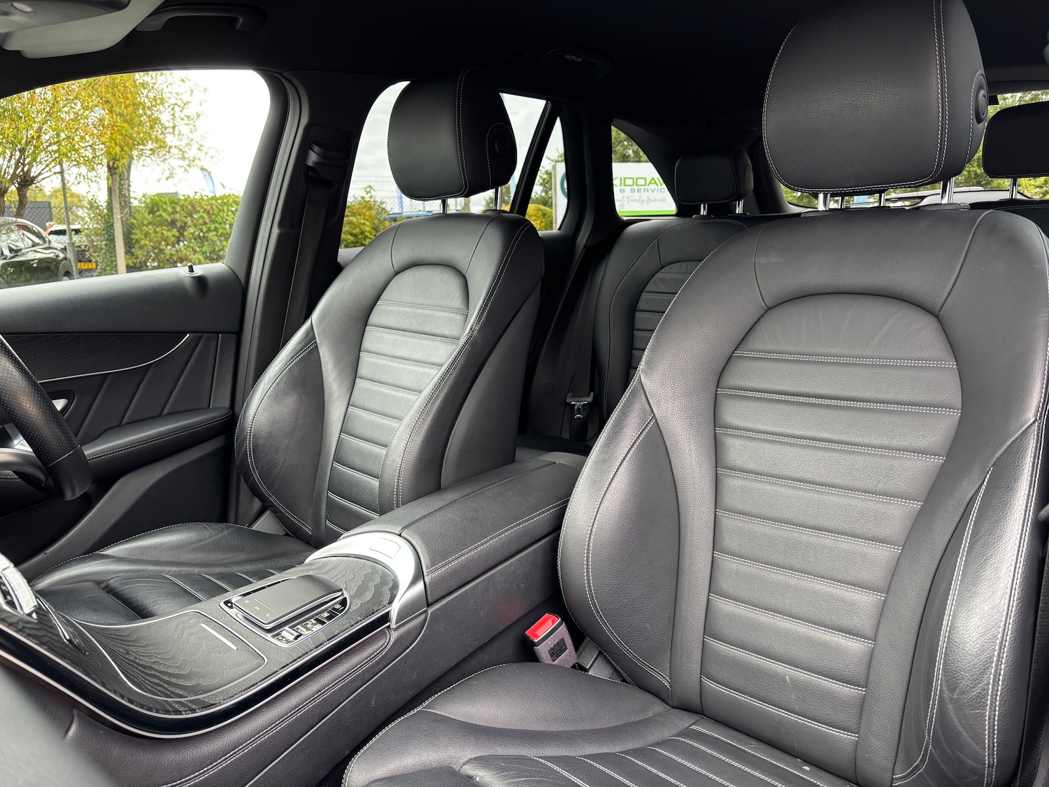 Used Mercedes-Benz GLC 2020 for sale - 75773991: Photo 21