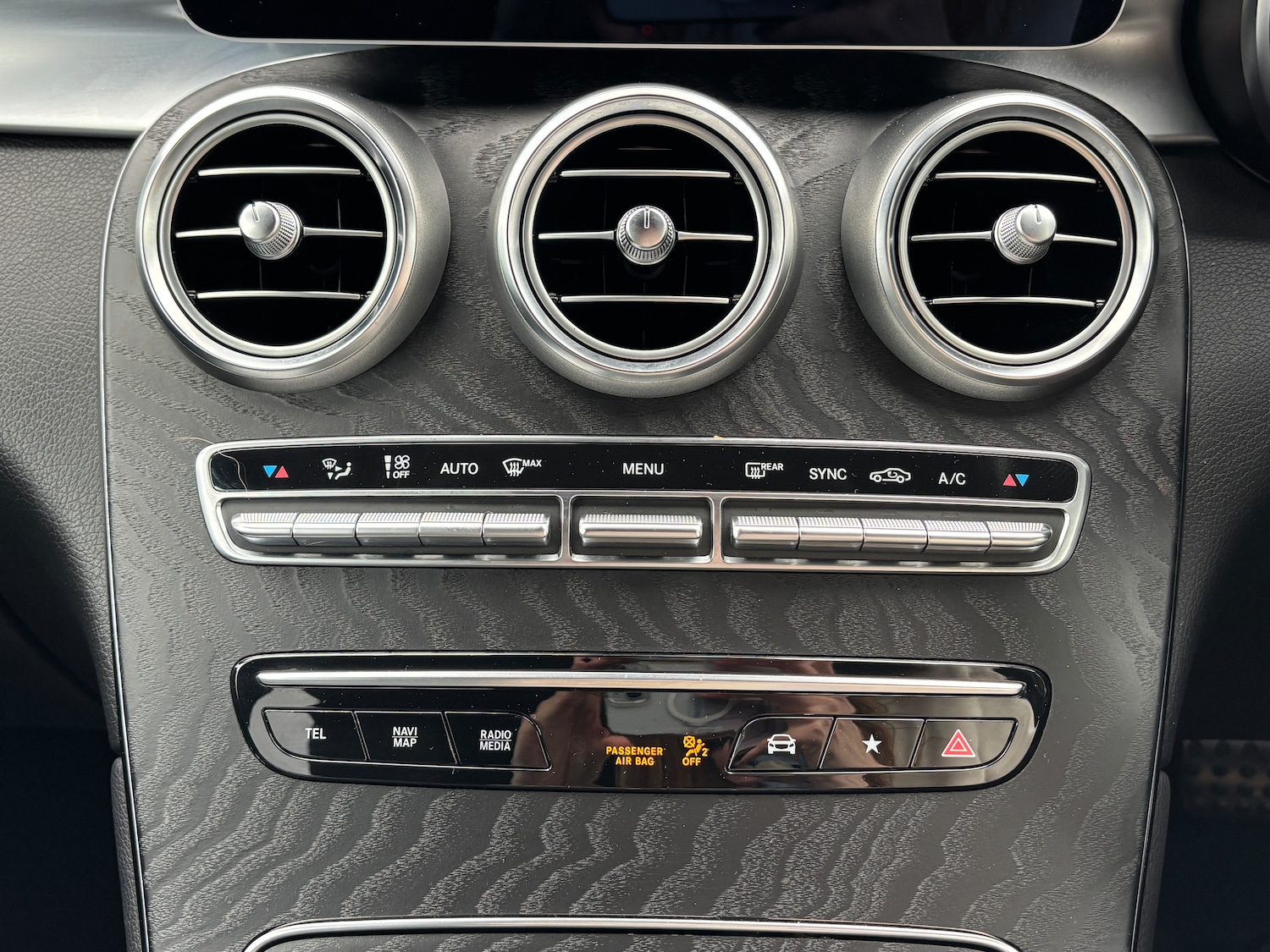 Used Mercedes-Benz GLC 2020 for sale - 75773991: Photo 33