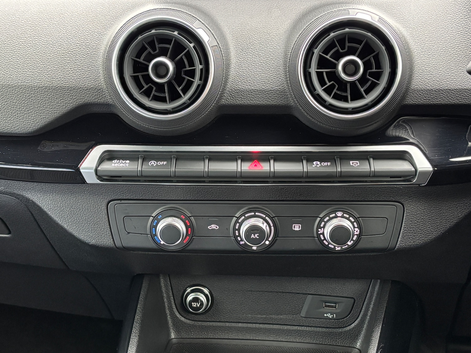 Used Audi Q2 2020 for sale - 76481193: Photo 38