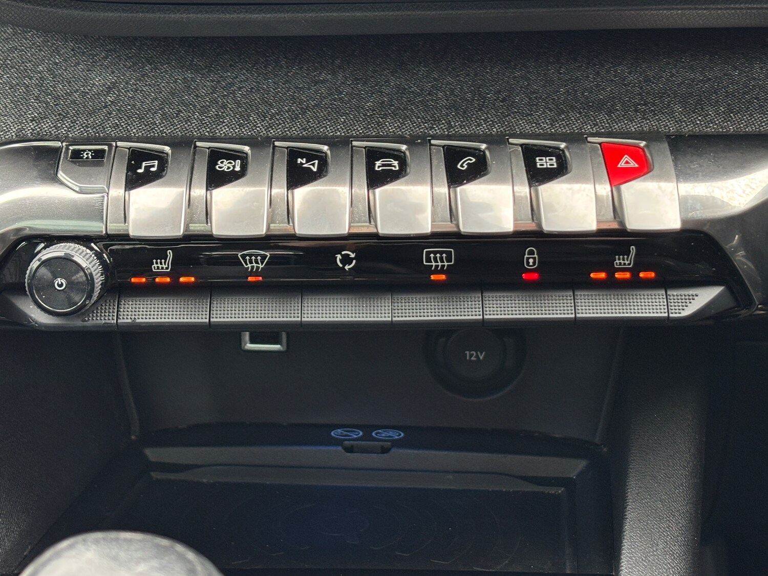 Used Peugeot 3008 2017 for sale - 75694385: Photo 40