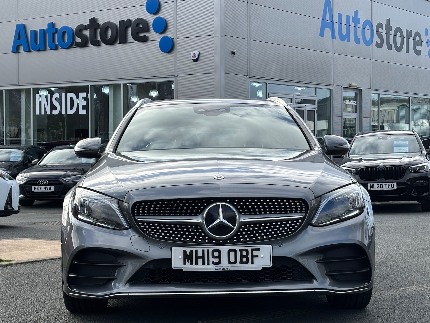 Used Mercedes-Benz C Class 2019 for sale - 76429288: Photo 2