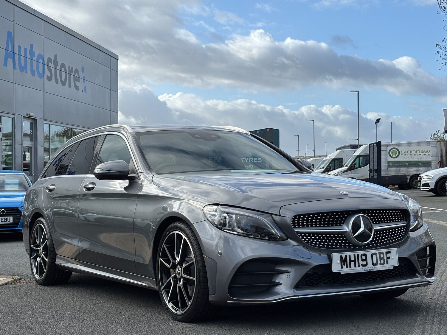Used Mercedes-Benz C Class 2019 for sale - 76429288: Photo 3