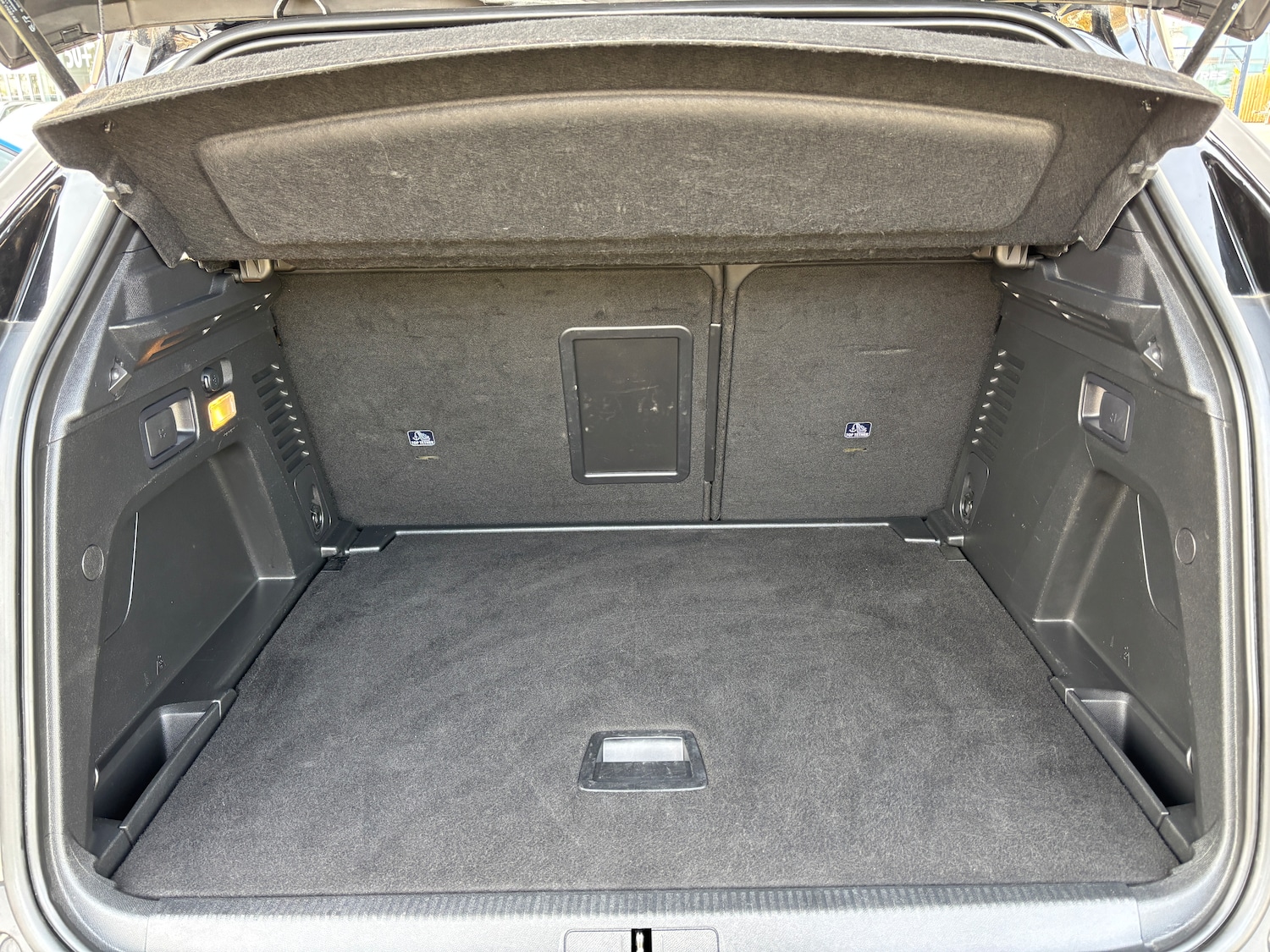 Used Peugeot 3008 2023 for sale - 76503076: Photo 13