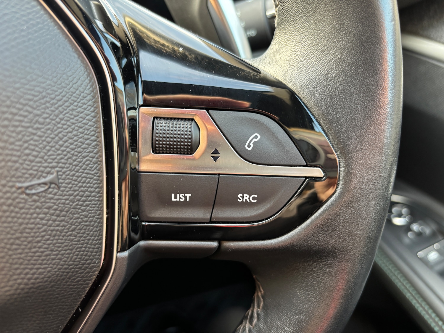 Used Peugeot 3008 2023 for sale - 76503076: Photo 26