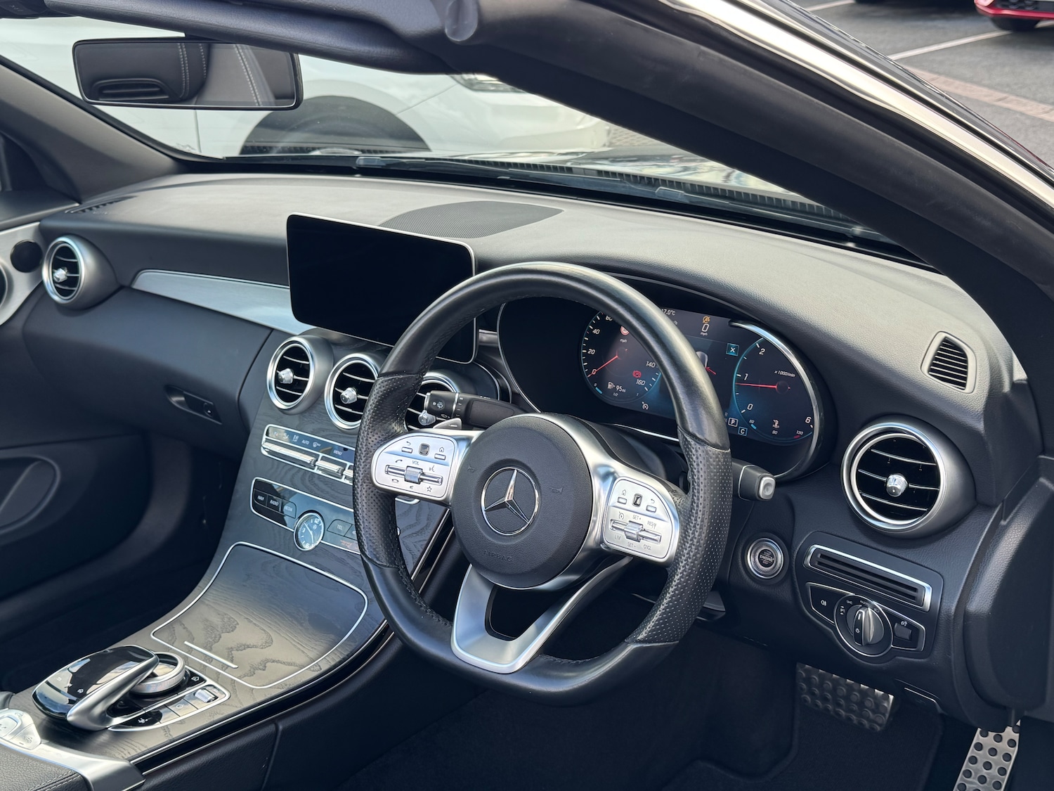 Used Mercedes-Benz C Class 2019 for sale - 75705175: Photo 13