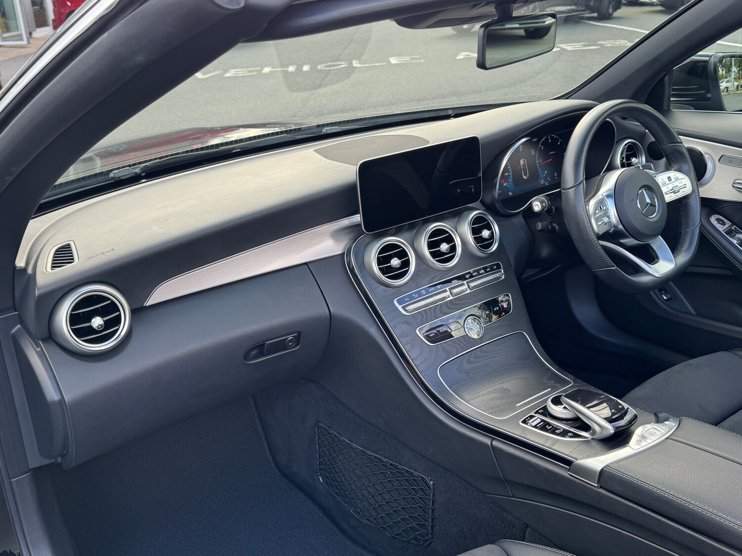 Used Mercedes-Benz C Class 2019 for sale - 75705175: Photo 18