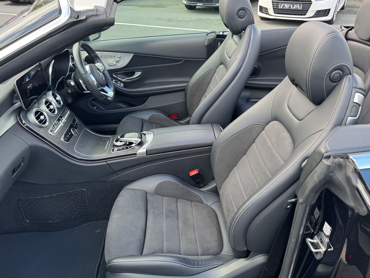 Used Mercedes-Benz C Class 2019 for sale - 75705175: Photo 19