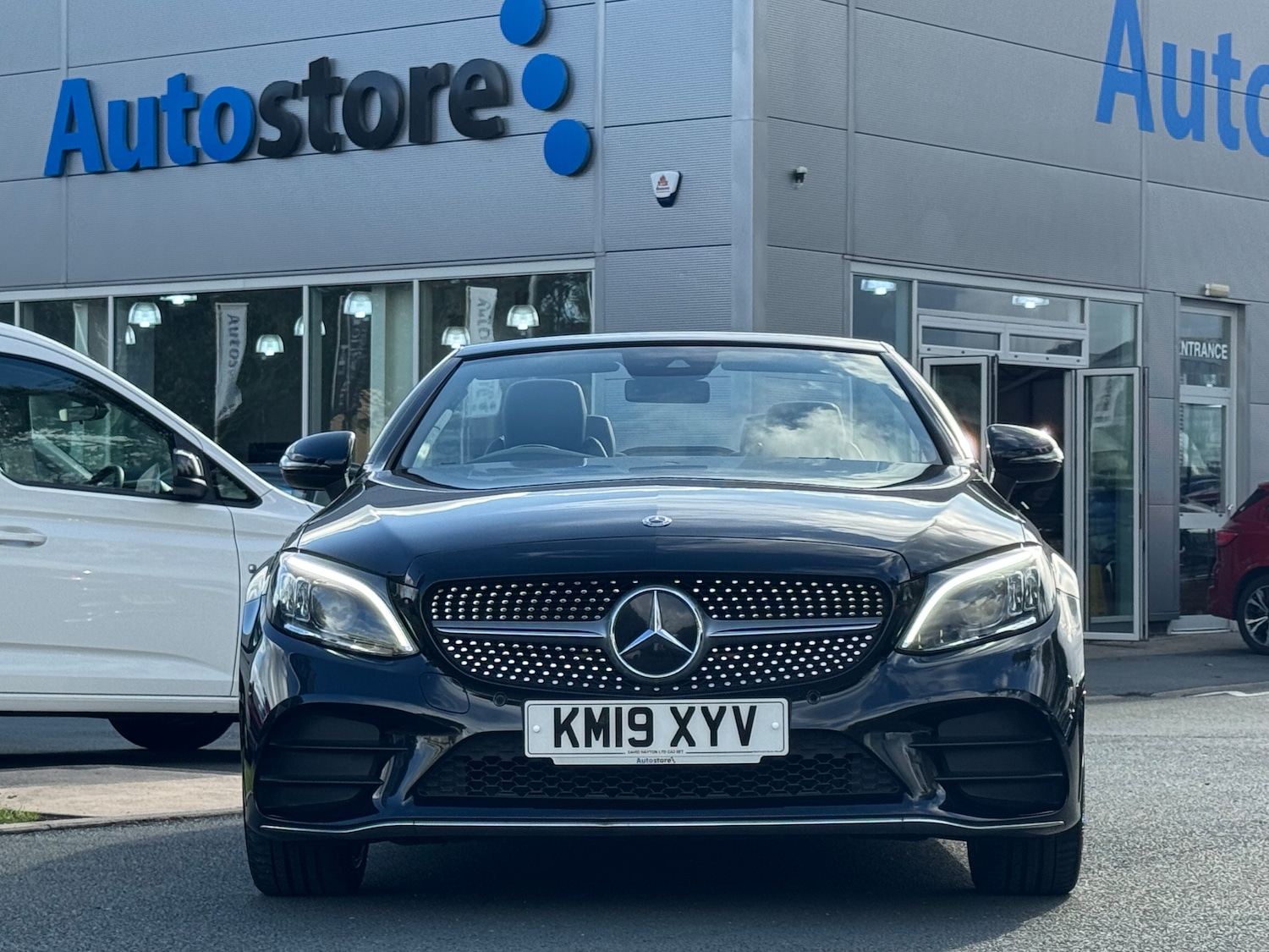 Used Mercedes-Benz C Class 2019 for sale - 75705175: Photo 2