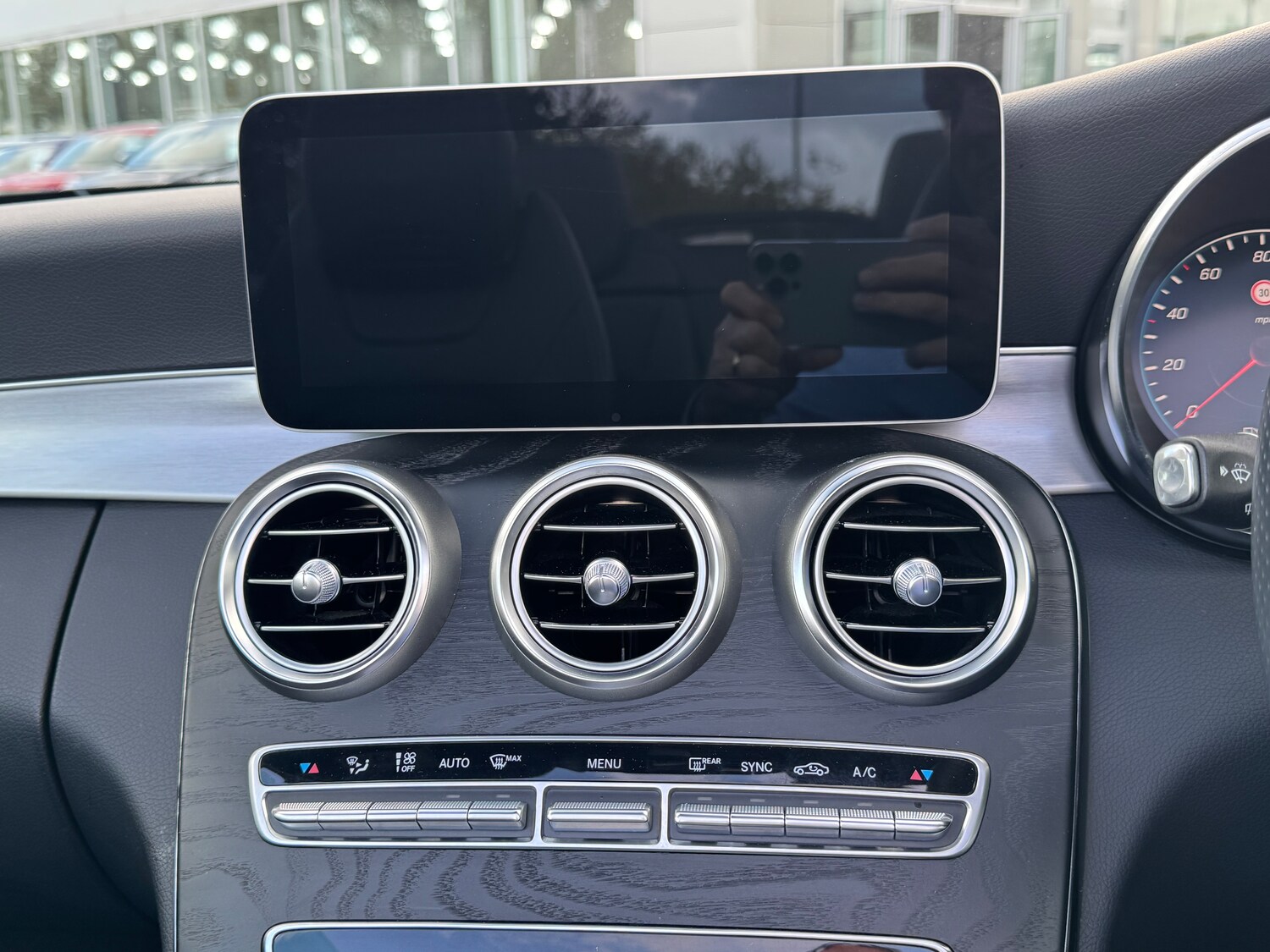 Used Mercedes-Benz C Class 2019 for sale - 75705175: Photo 26