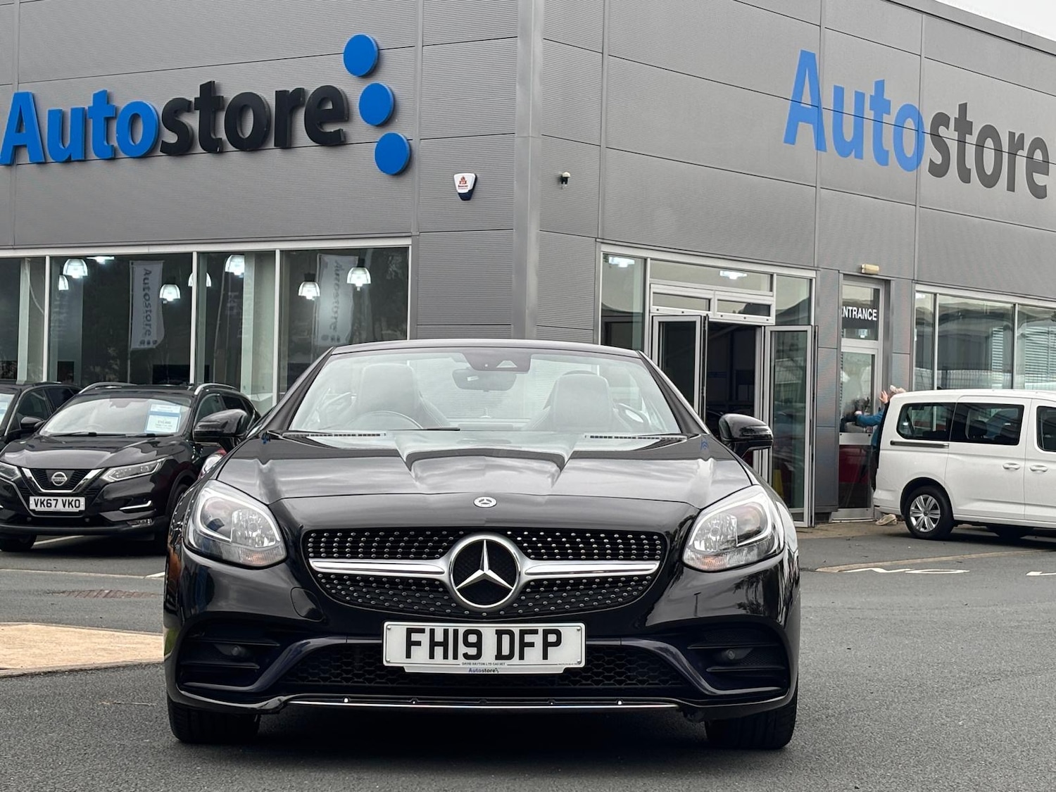 Used Mercedes-Benz SLC 2019 for sale - 75603992: Photo 2