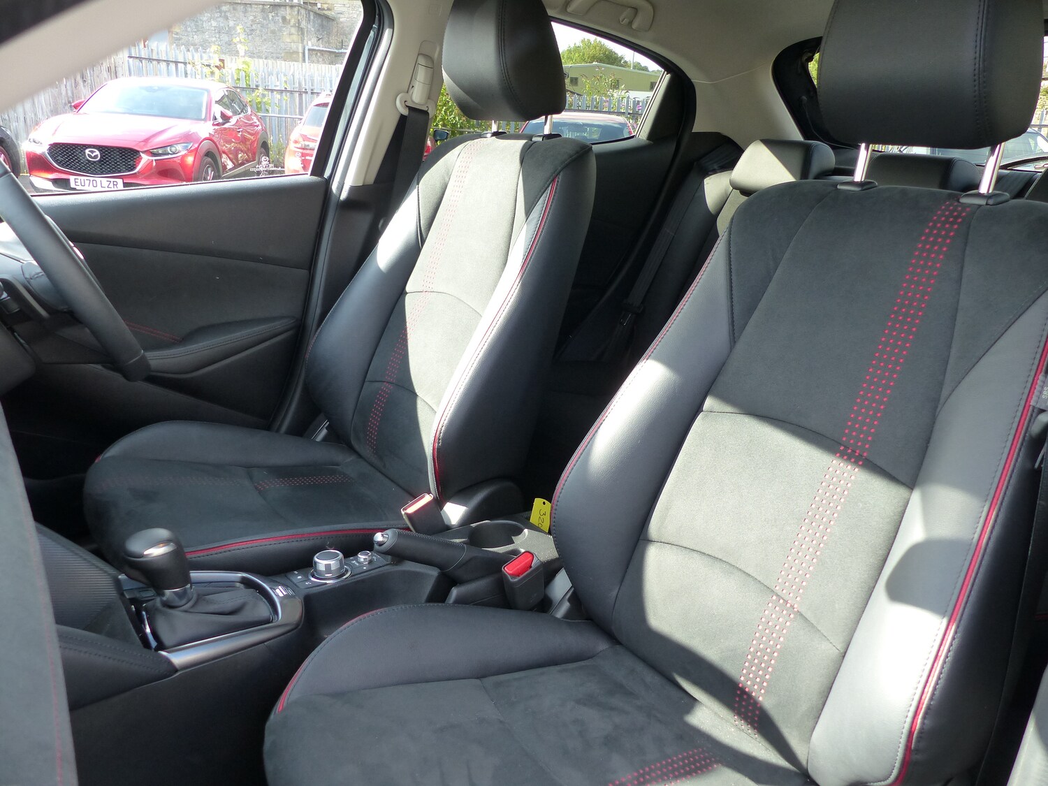 Used Mazda Mazda2 2024 for sale - 76292581: Photo 6