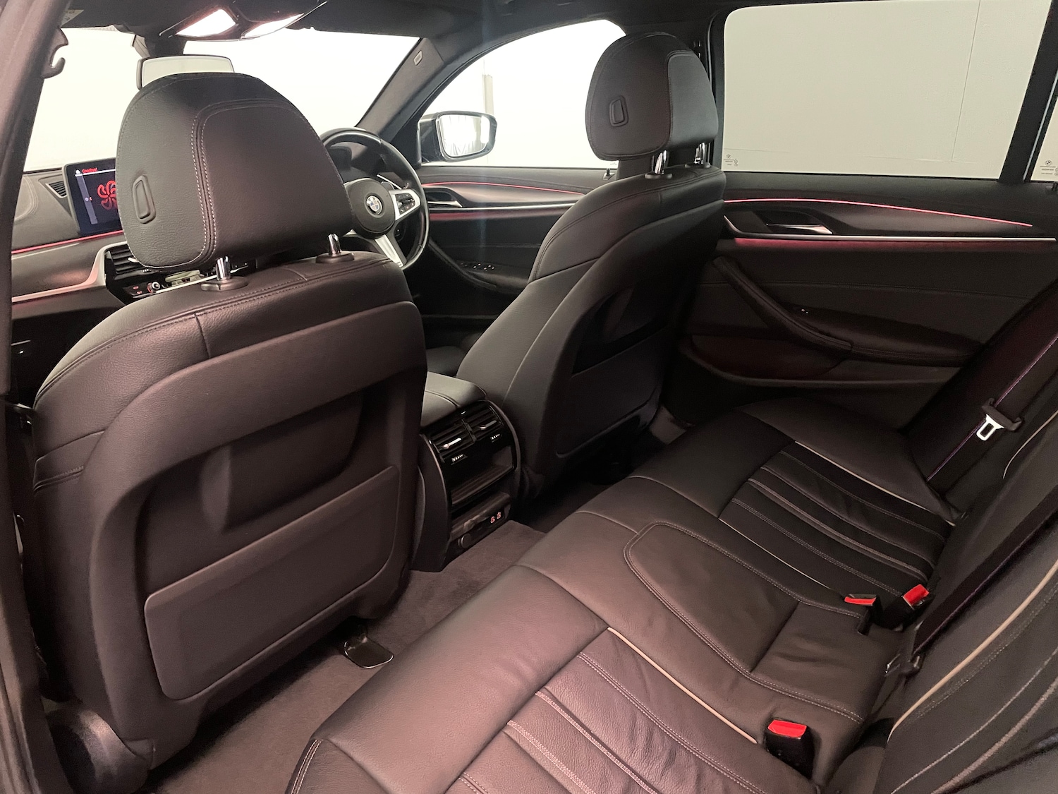 Used BMW 5 Series 2022 for sale - 76126173: Photo 42