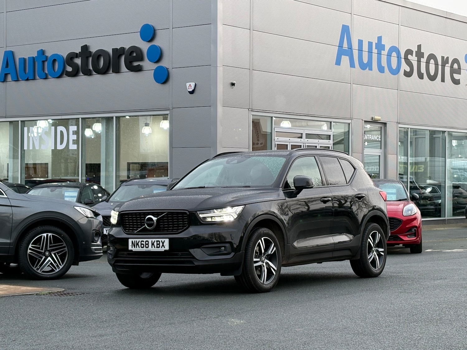 Used Volvo XC40 2018 for sale - 76590482: Photo 1