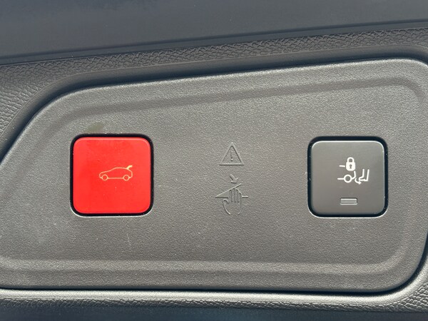 Used Peugeot 3008 2020 for sale - 76253353: Photo 14