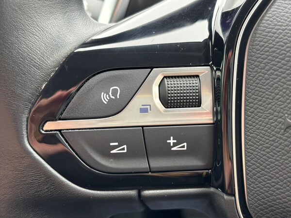 Used Peugeot 3008 2020 for sale - 76253353: Photo 26