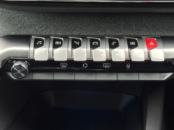 Used Peugeot 3008 2020 for sale - 76253353: Photo 39