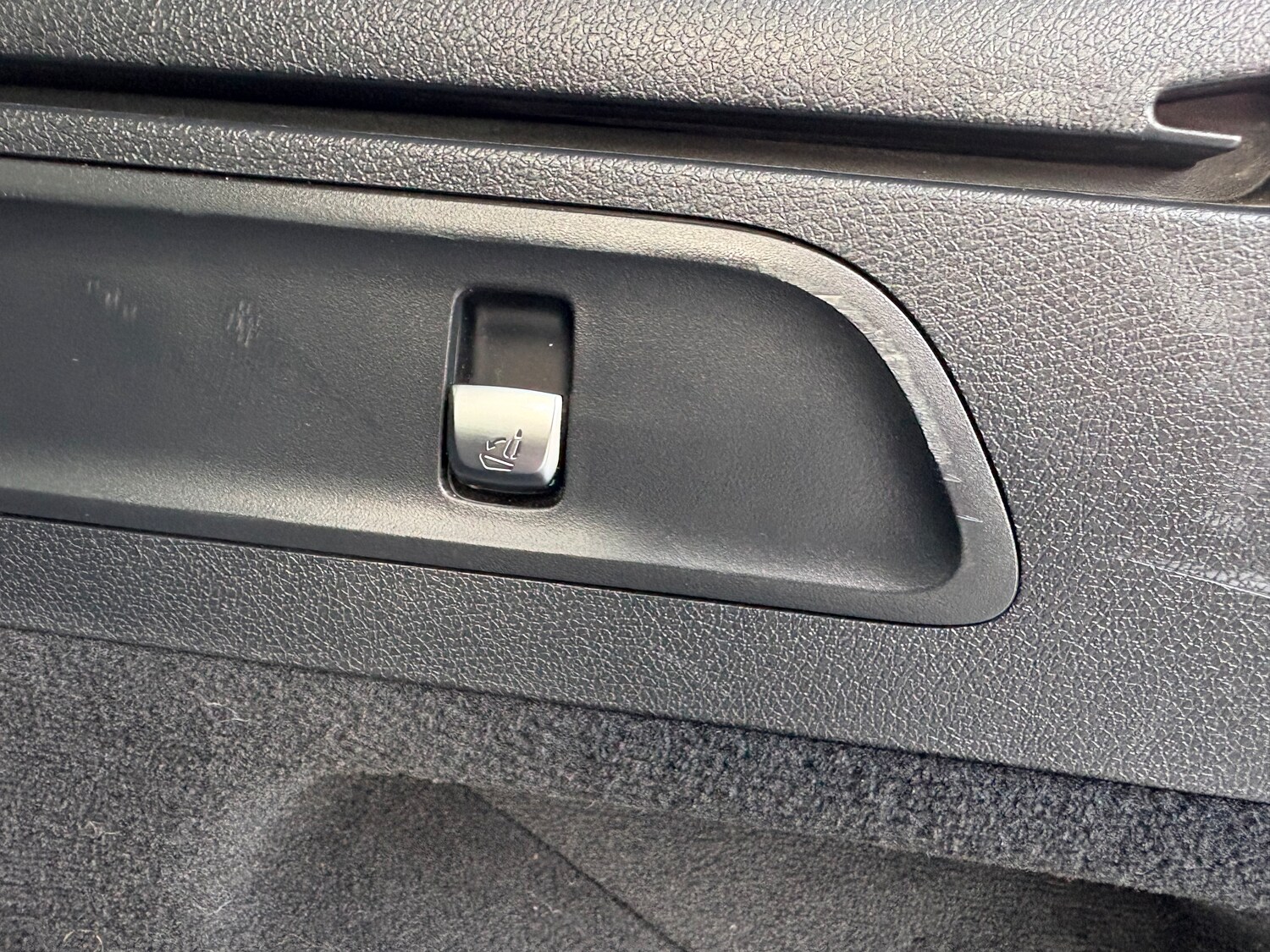 Used Mercedes-Benz GLC 2017 for sale - 76197733: Photo 16