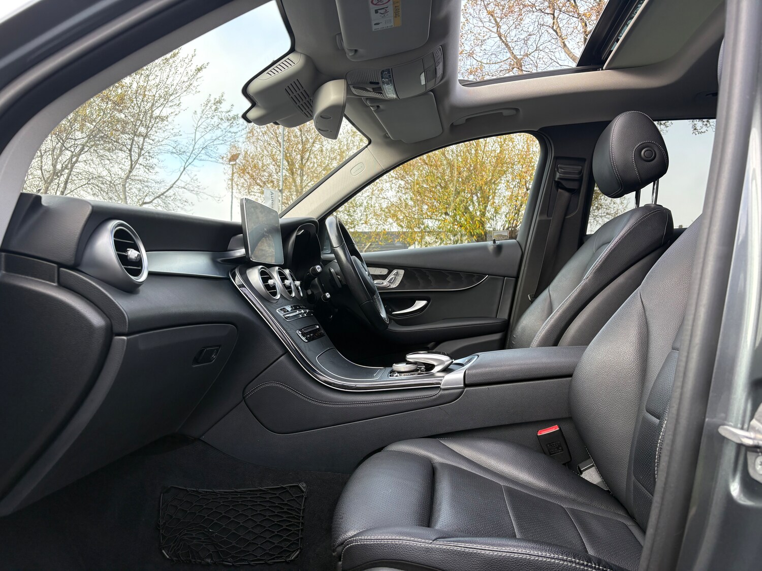 Used Mercedes-Benz GLC 2017 for sale - 76197733: Photo 30