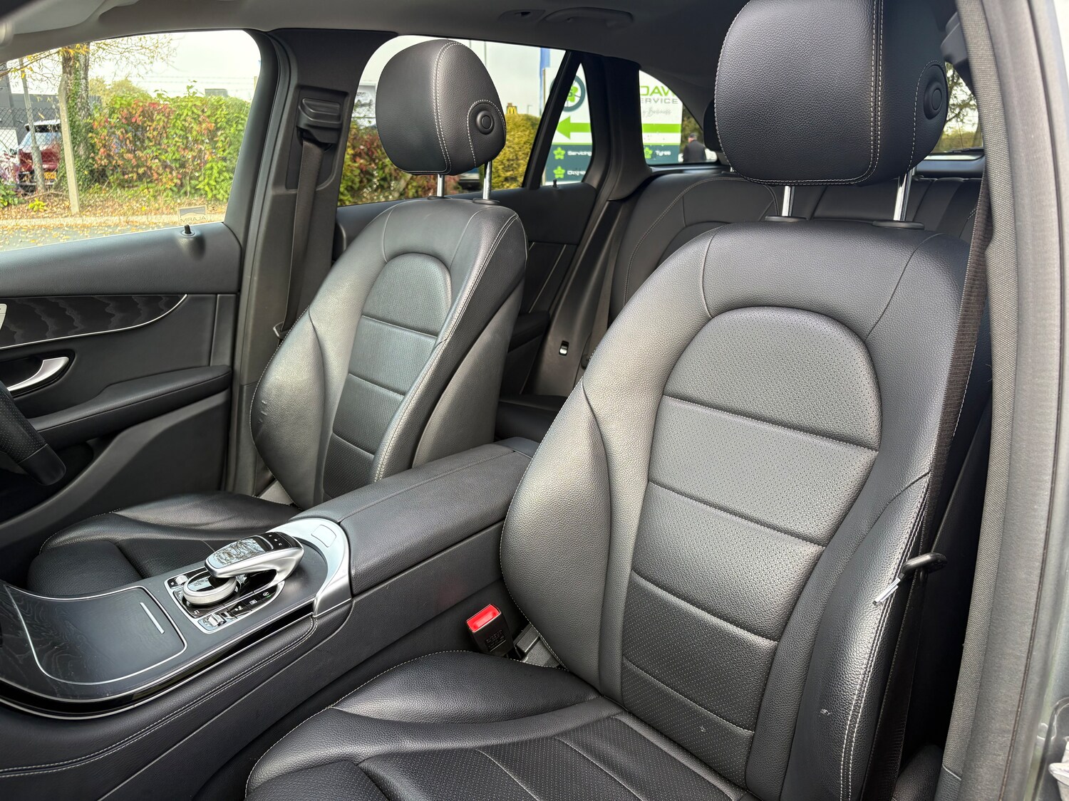 Used Mercedes-Benz GLC 2017 for sale - 76197733: Photo 31