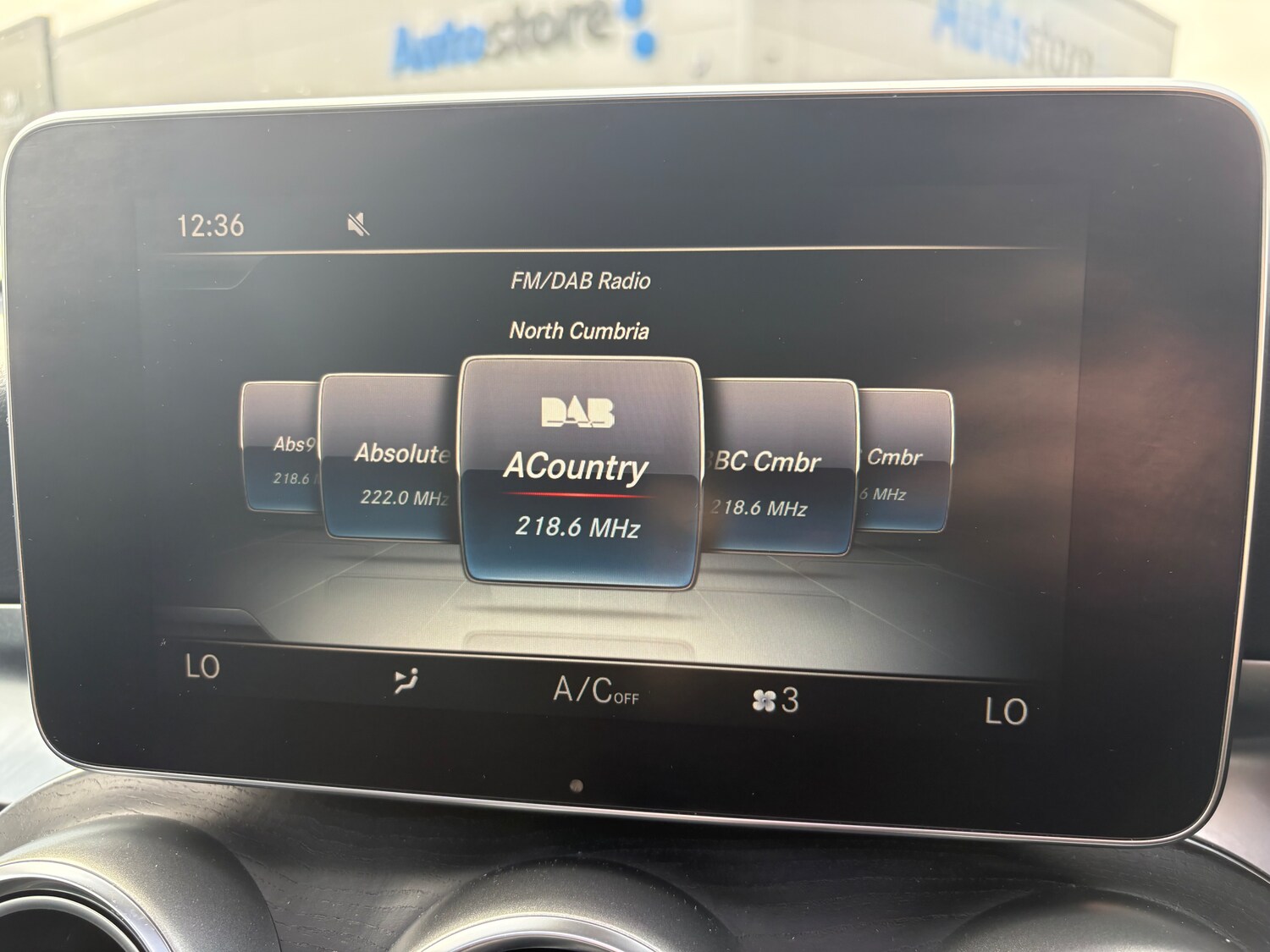 Used Mercedes-Benz GLC 2017 for sale - 76197733: Photo 42