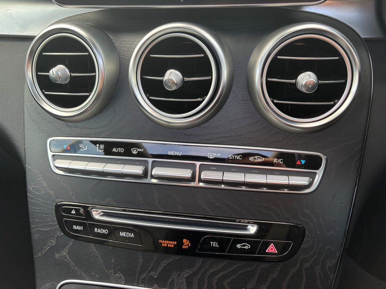 Used Mercedes-Benz GLC 2017 for sale - 76197733: Photo 43