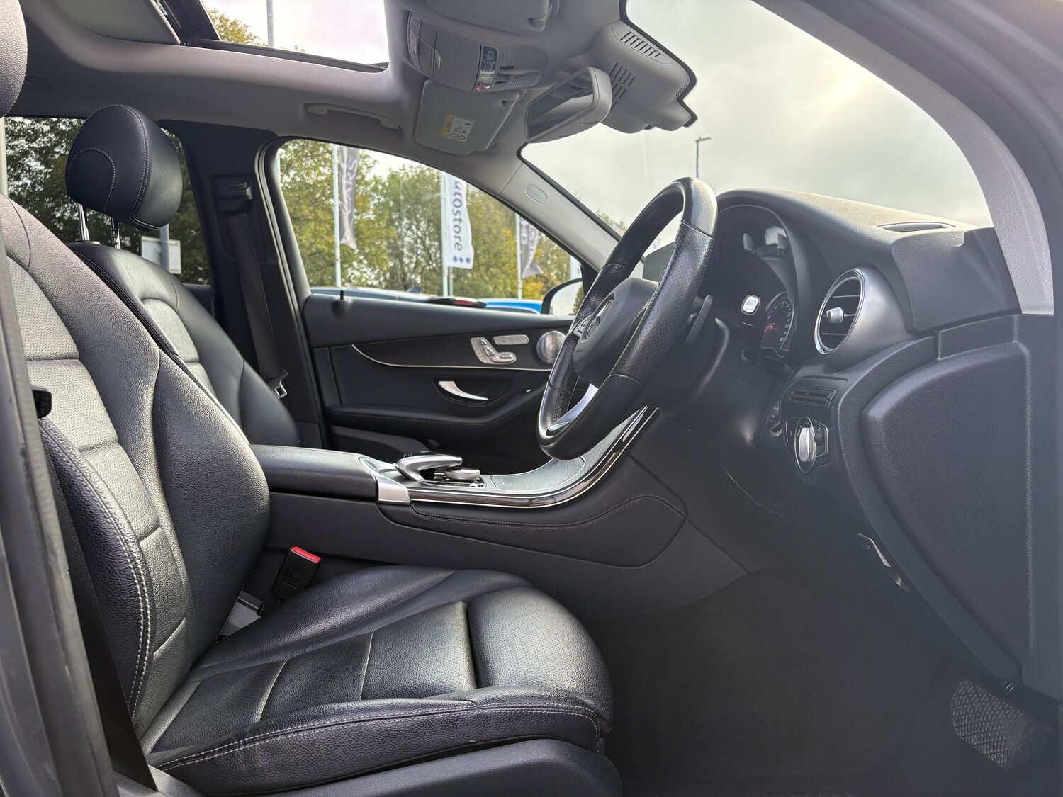 Used Mercedes-Benz GLC 2017 for sale - 76197733: Photo 49