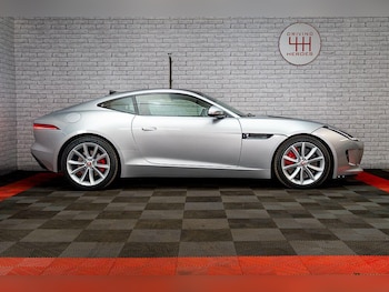 Used Jaguar F-Type 2016 for sale - 79441846: Photo