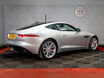 Used Jaguar F-Type 2016 for sale - 79441846: Photo