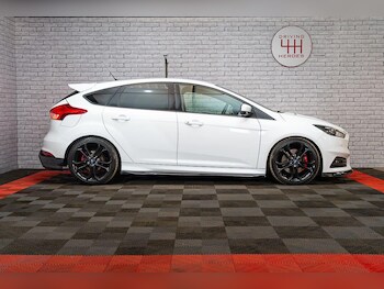 Used Ford Focus 2015 for sale - 79248347: Photo