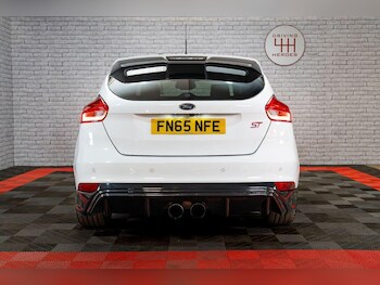 Used Ford Focus 2015 for sale - 79248347: Photo