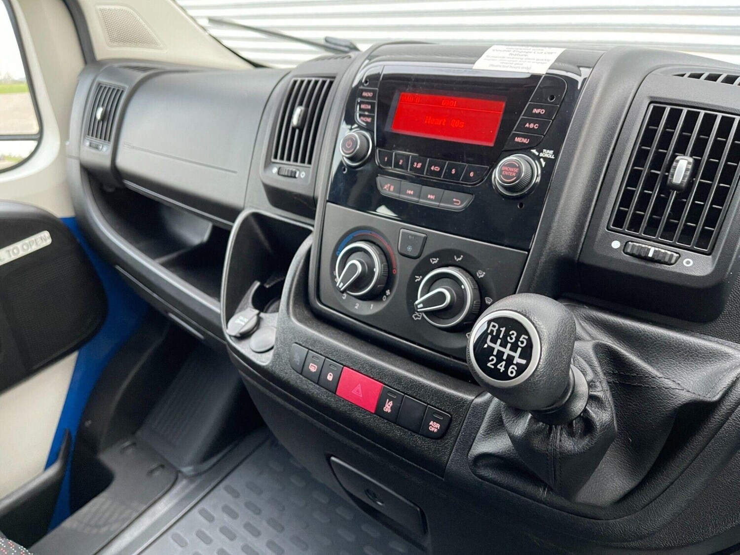 Vehicle 29